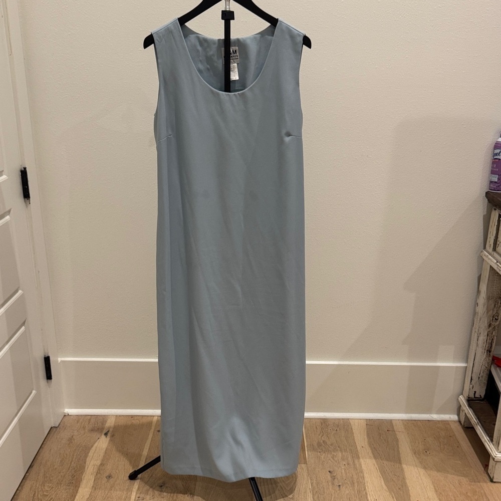 R & M‎ Richards Light Blue Sleeveless Maxi Dress